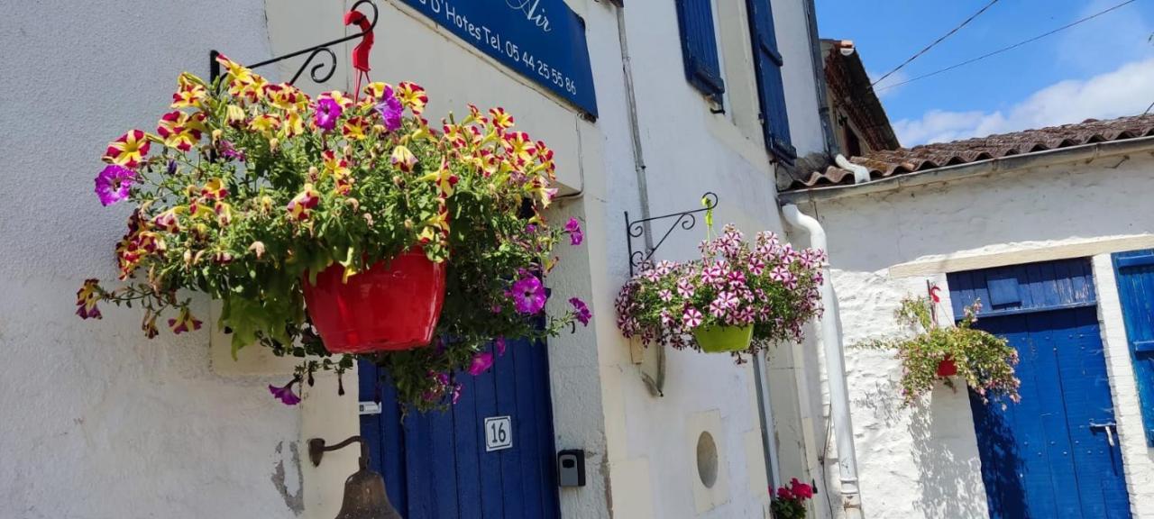 16 Bel Air Bed & Breakfast Saint-Bonnet-de-Bellac Exterior photo